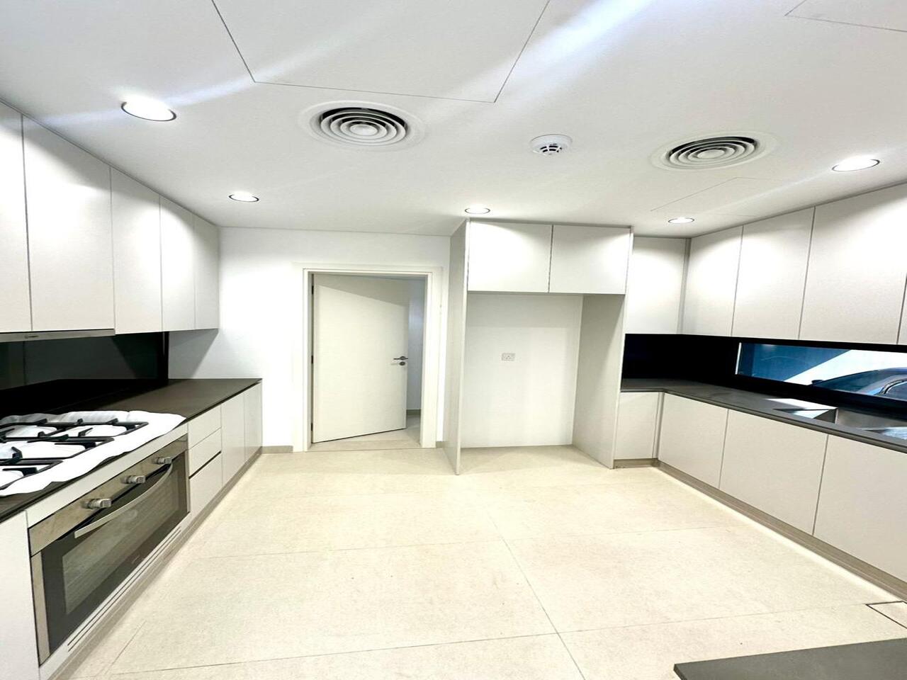 Robinia Corner Townhouse